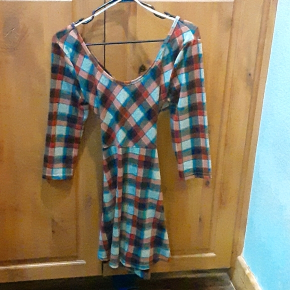 Dress - Picture 1 of 3